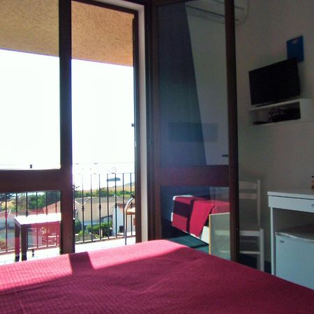 Hotel Bellavista S'Archittu Zimmer foto