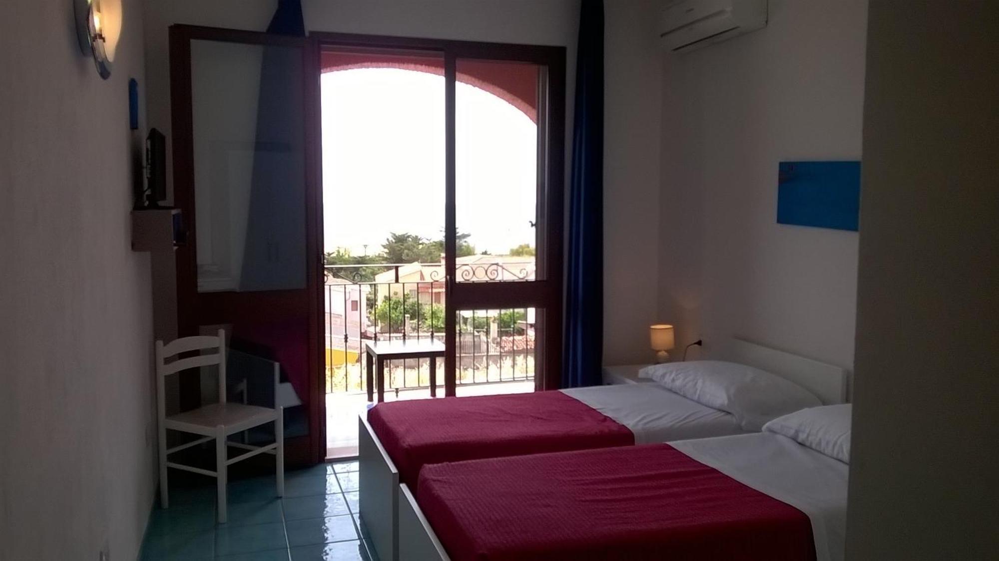 Hotel Bellavista S'Archittu Zimmer foto