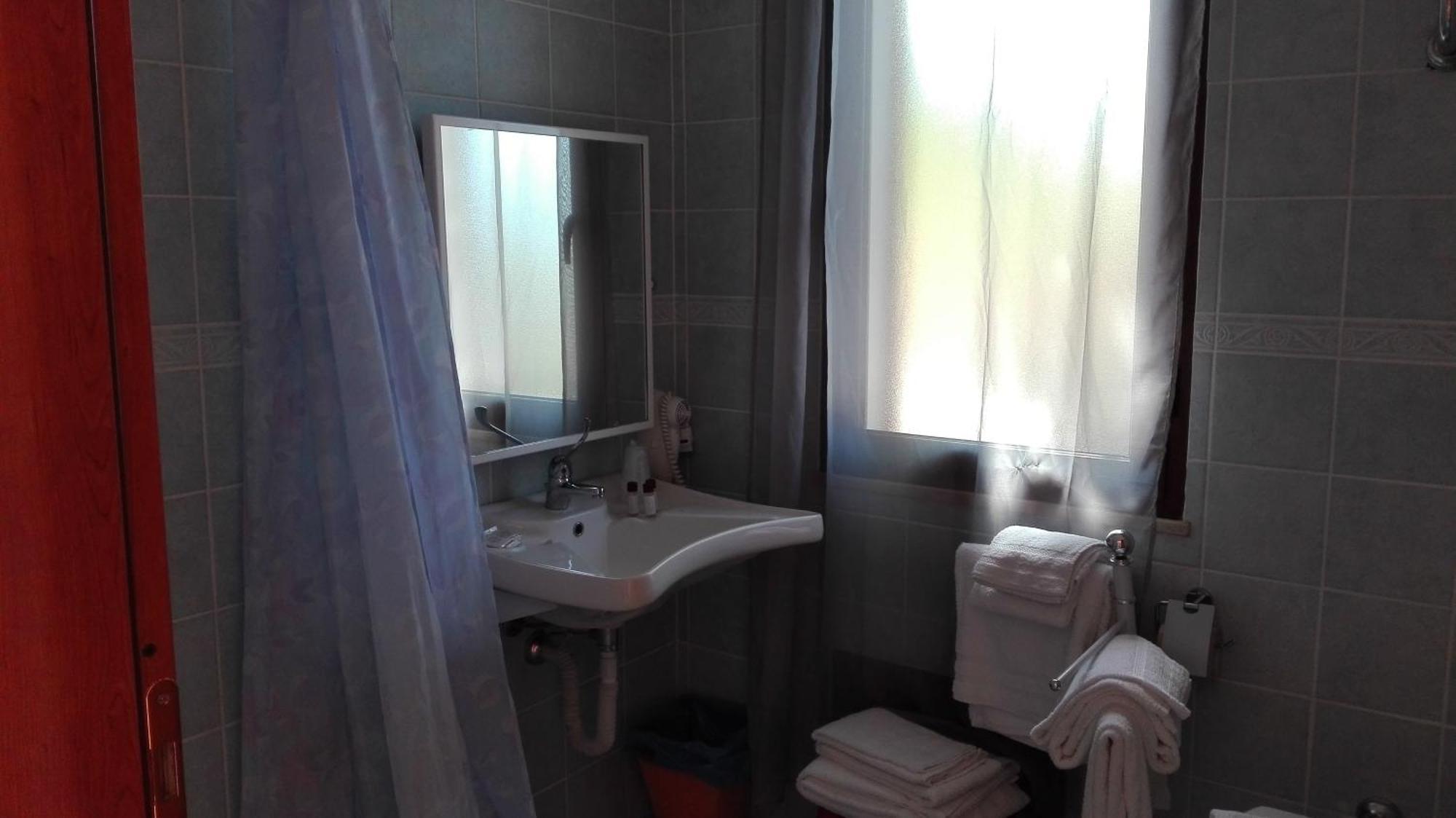 Hotel Bellavista S'Archittu Zimmer foto