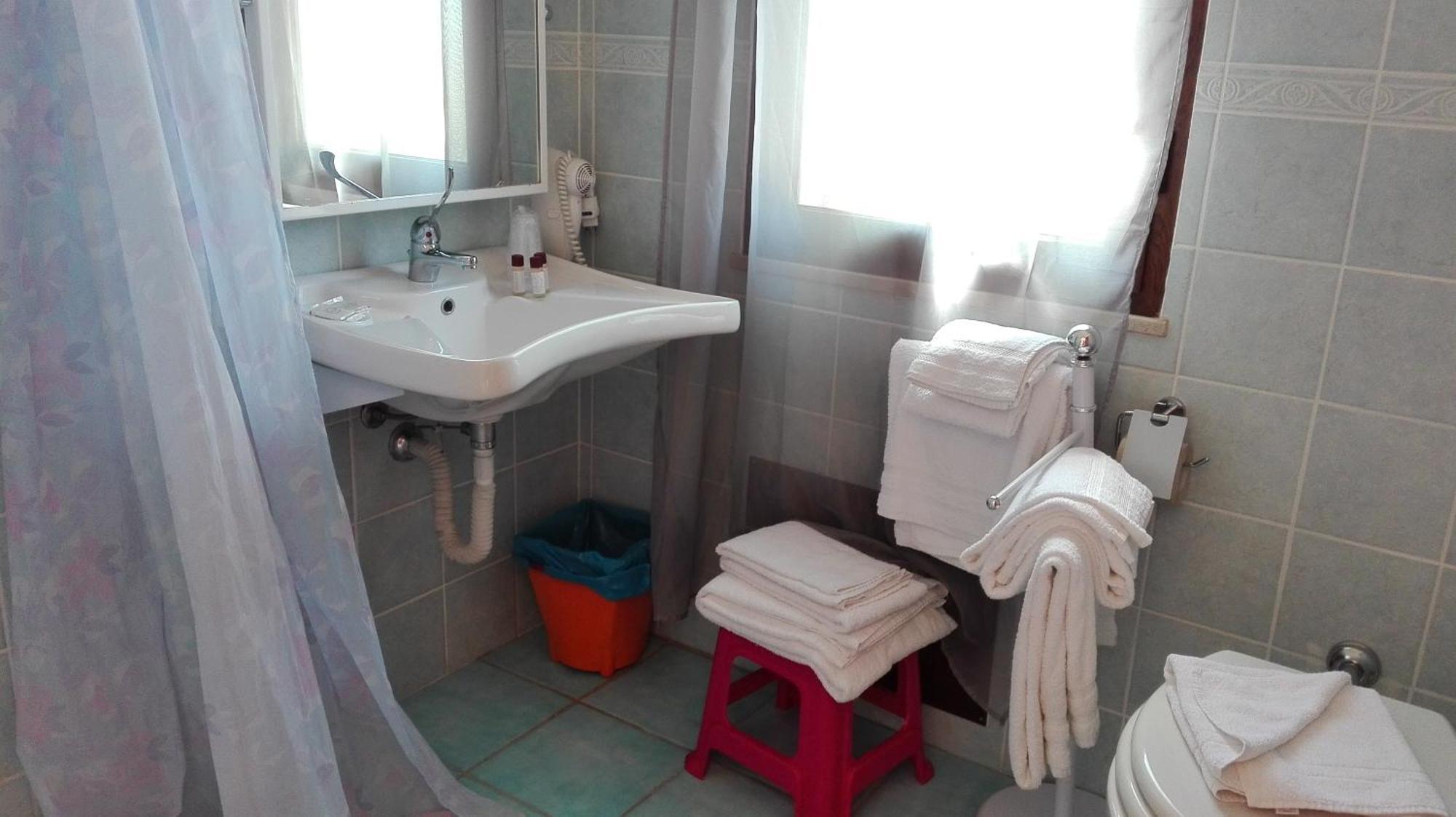 Hotel Bellavista S'Archittu Zimmer foto