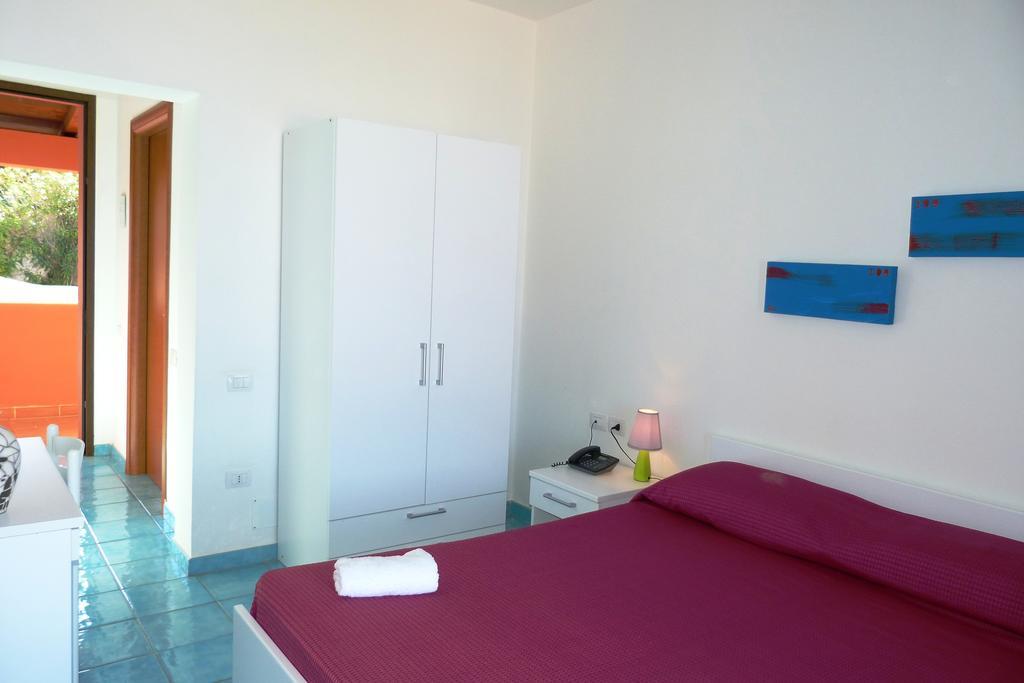 Hotel Bellavista S'Archittu Zimmer foto