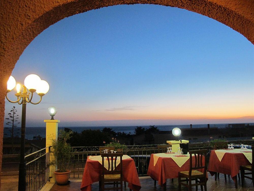 Hotel Bellavista S'Archittu Exterior foto